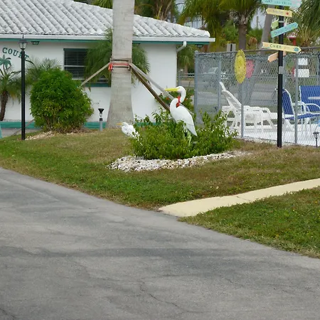 Palm Court Motel-2