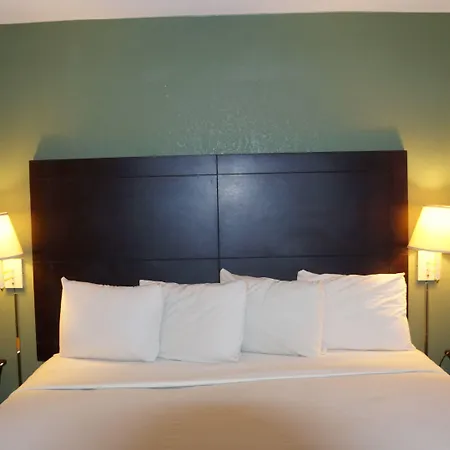 Regency Inn Pittsburg-2