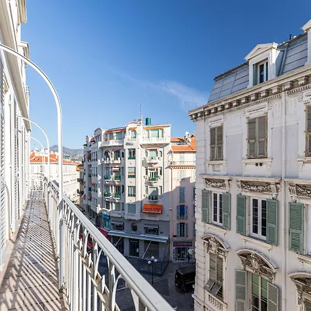 Le Dortoir Boutique Suites-2
