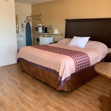 Redwood Inn-3