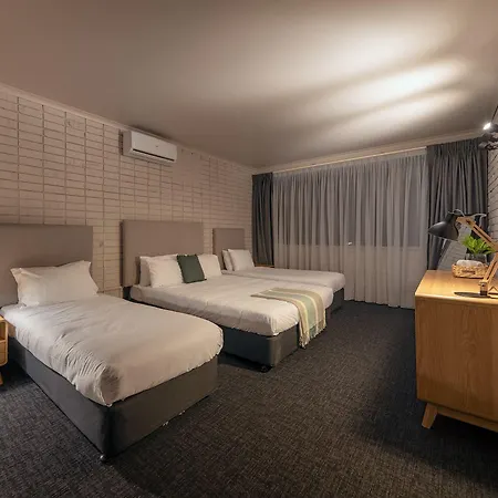 Palms Hotel-2