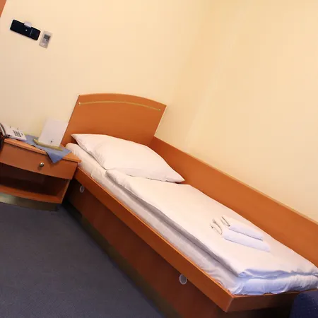 Hotel Ruze-2