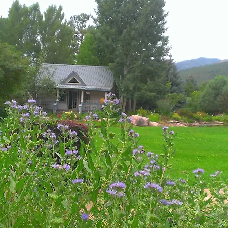 Apple Orchard Inn-2