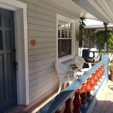 Coral Reef Guesthouse-3