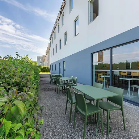 Première Classe Chartres Sud - Barjouville-3