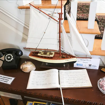 Compass Rose Inn-3