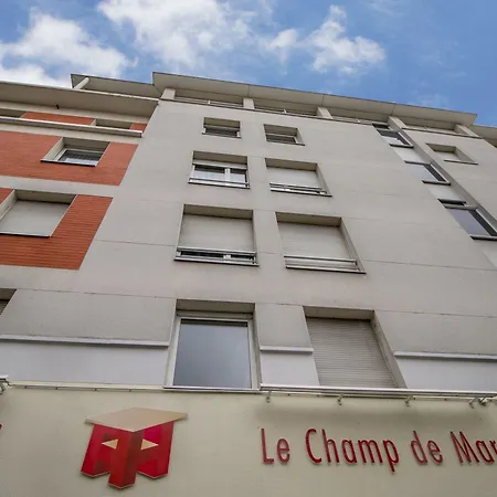 KOSY Appart'hôtel Le Champ De Mars Reims-3