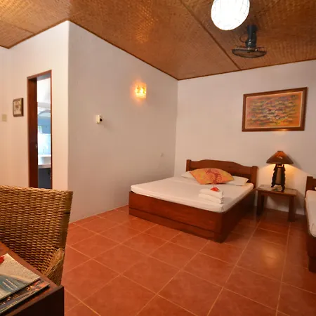 Hibiscus Garden Inn-2