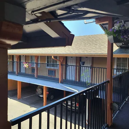 Nights Inn Motel-2