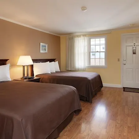 Cape Cod Harbor House Inn-3