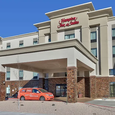Hampton Inn & Suites Albuquerque Airport-3