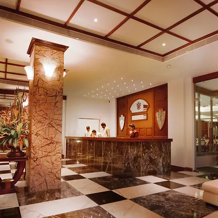 Earl'S Regent Hotel-3