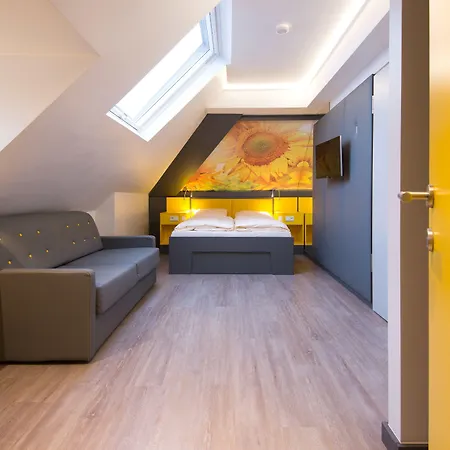 Buddy Hotel-3
