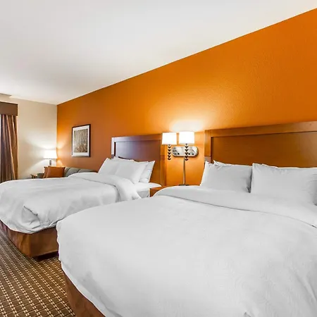 Mainstay Suites Stanley-2