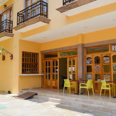 Cancun International Suites-2