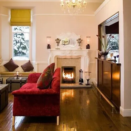 Windermere Boutique Hotel Spa Suites & Hot Tubs-2