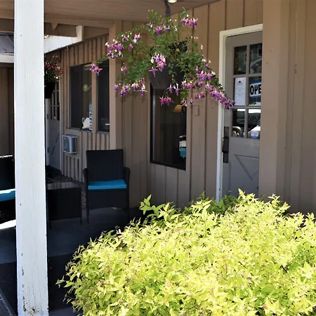 Winthrop Inn-2