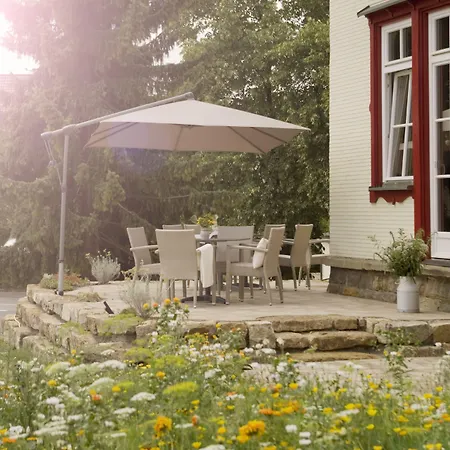 Garni - Hotel Unsere Stadtvilla-3