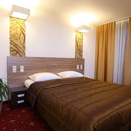 Cascade Hotel-3