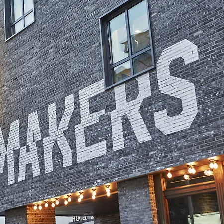 Jongro Makers X Pretty Hotel-3