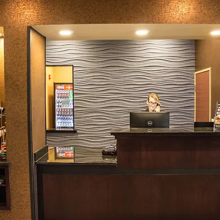 Cobblestone Hotel & Suites - Chippewa Falls-3