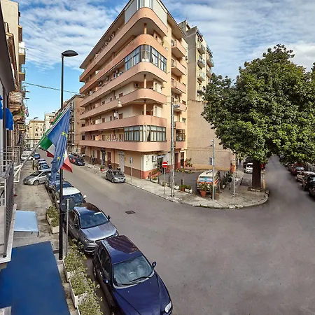 Hospitality Hotel Palermo-2