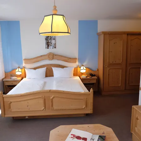 Romantica Hotel Blauer Hecht-3