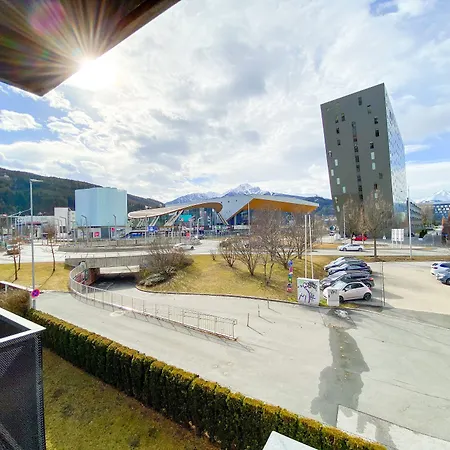 Blackhome Innsbruck City East I Contactless Check-In-3