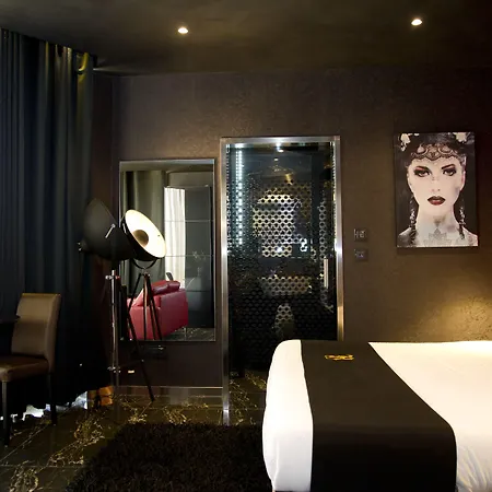 Hugo's Boutique Hotel - Adults Only-3