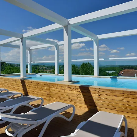 Embassy Hotel & Spa-2