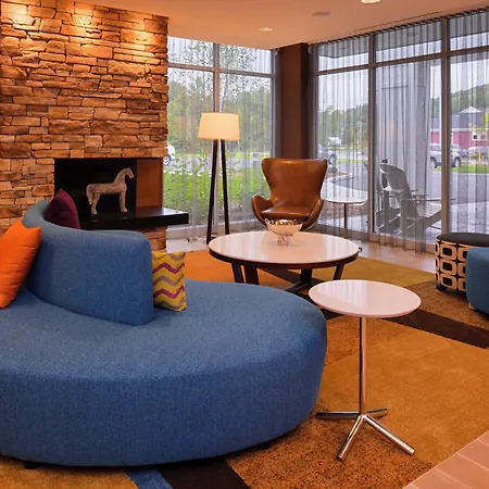 Fairfield Inn & Suites By Marriott Plymouth White Mountains-2