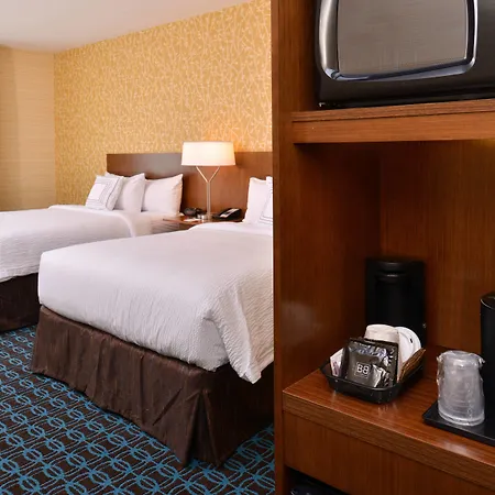 Fairfield Inn & Suites Farmington-3