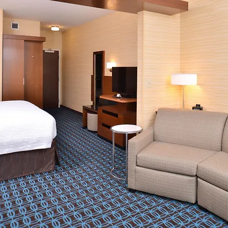 Fairfield Inn & Suites Farmington-2