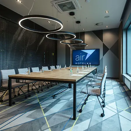 Air Hotel-3
