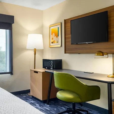 Fairfield Inn & Suites Hattiesburg / University-2