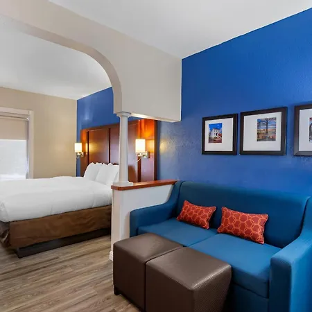 Comfort Suites St Charles-St Louis-2