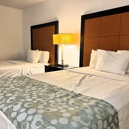 Baymont By Wyndham Meridian-3