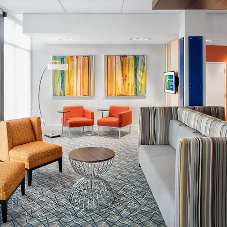 Holiday Inn Express East Peoria - Riverfront By Ihg-3