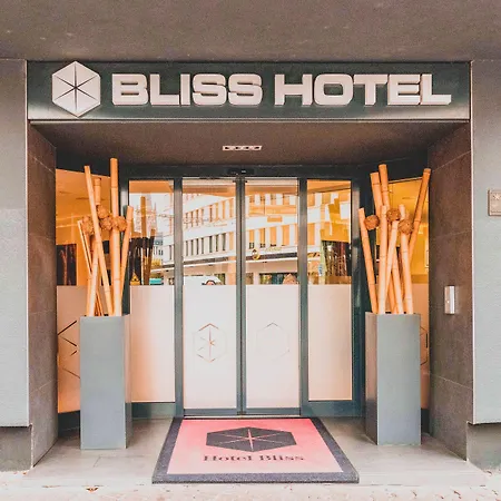 Hotel Bliss-3