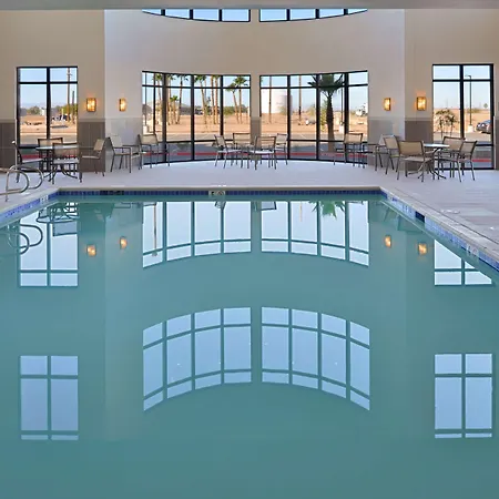 Hampton Inn El Centro-3