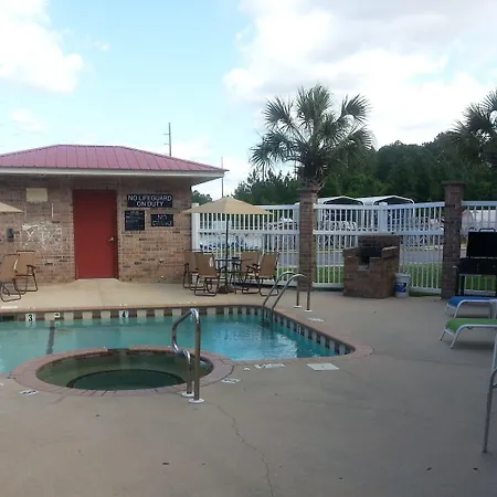 Super 8 By Wyndham Pascagoula-3