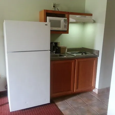 Super 8 By Wyndham Pascagoula-2