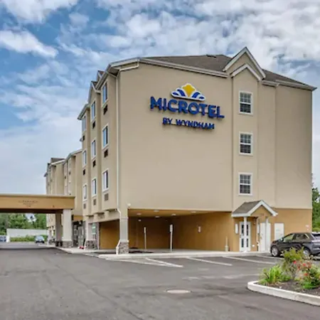 Microtel Inn & Suites By Wyndham Niagara Falls-3