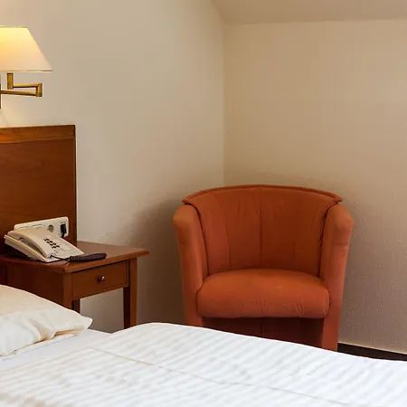 Hotel Schlossgarten-2