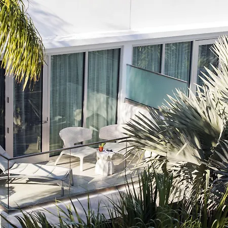 H2O Suites- Adults Only-3