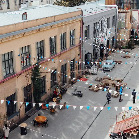 Fabrika Hostel&Suites-3