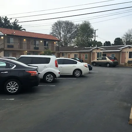 Mission Motel-3