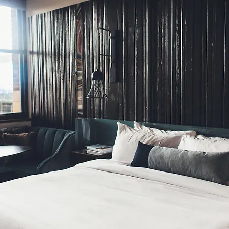 Detroit Foundation Hotel-2