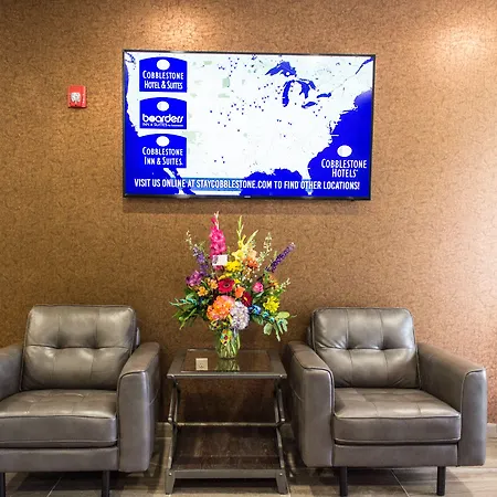 Cobblestone Hotel & Suites - Stevens Point-3