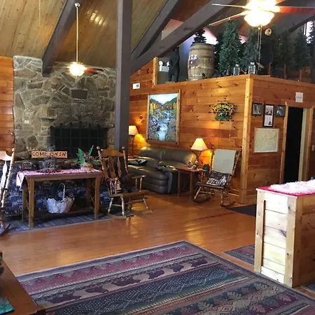 Smoky Falls Lodge-3